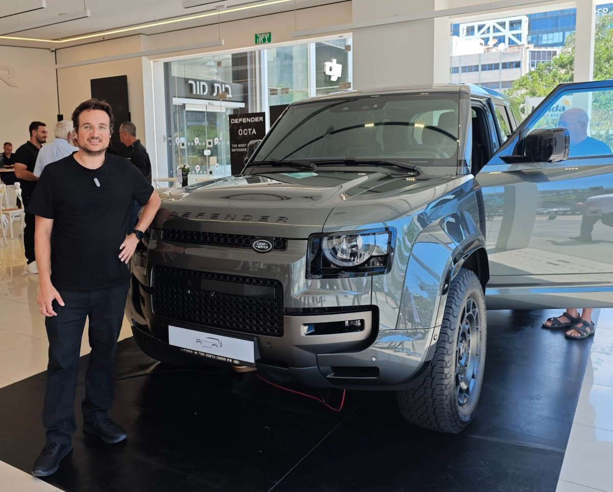 DEFENDER OCTA: היהלום שבכתר של עולם השטח נוחת בישראל