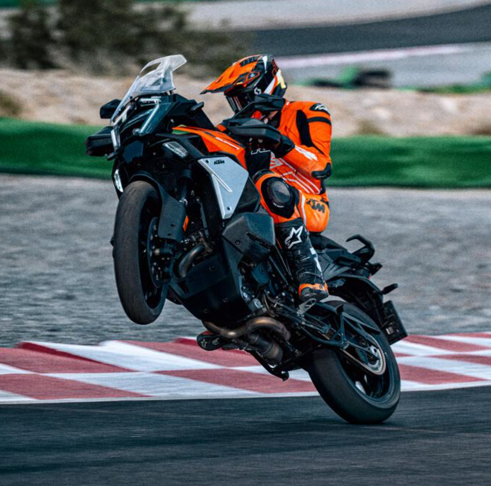KTM 1390 SUPER ADVENTURE החדש בישראל: מהפכה בעולם אופנועי האדוונצ'ר הגדולים